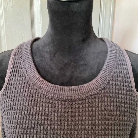 Free People XS Moonshine thermal vee neck cold shoulder sweater in charcoal - Picture 7 of 7